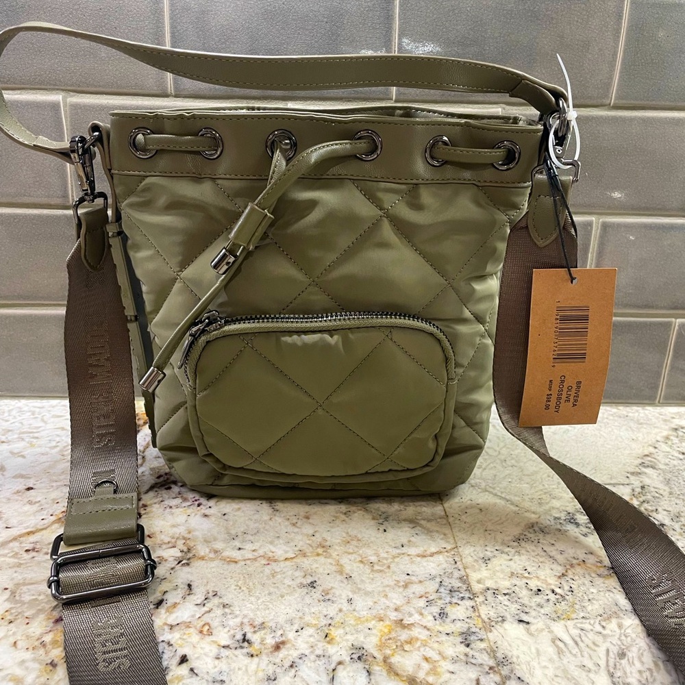 Women’s Steve Madden crossbody bucket bag